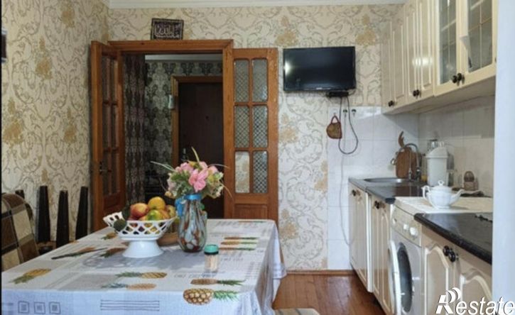 2-комн квартира улица Устарбекова, 12,  д. 12