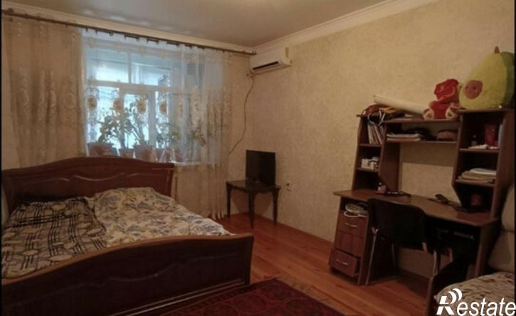 2-комн квартира улица Устарбекова, 12,  д. 12