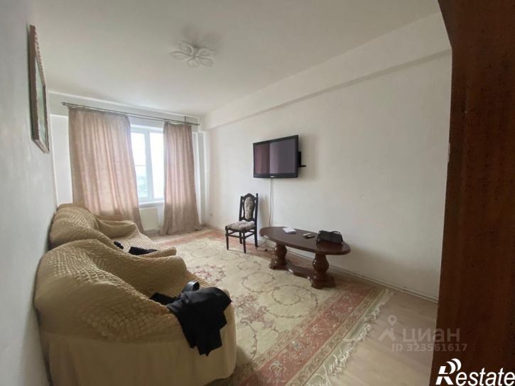 2-комн квартира улица Бейбулатова, 8 к1,  д. 8 к1