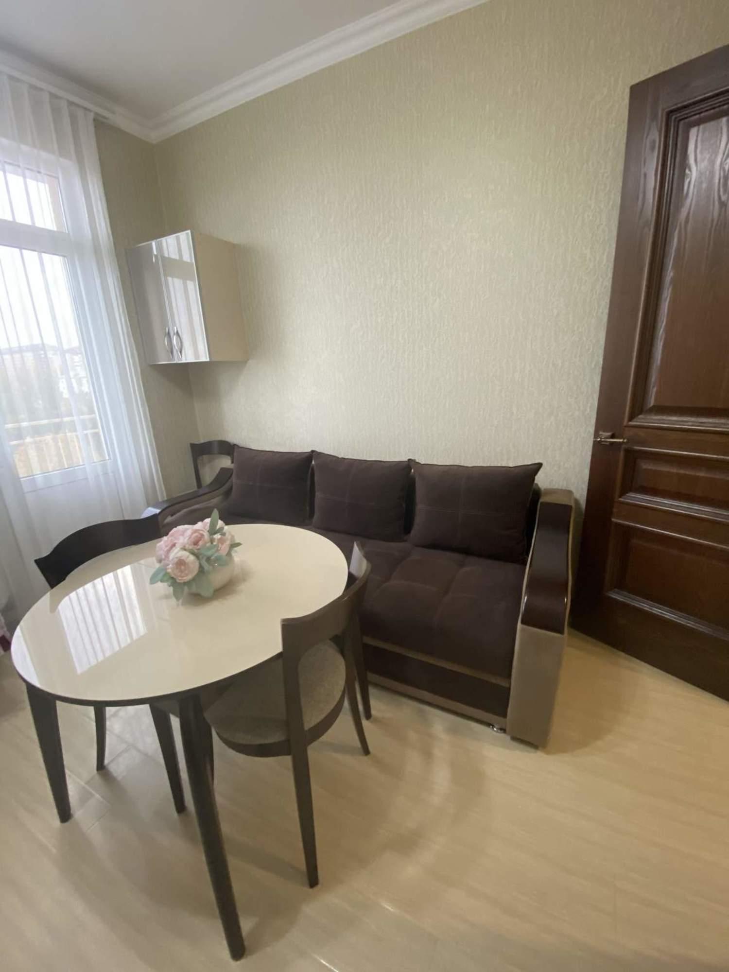 Сдать квартиру за 36 000 рублей на Времена года улица, д.15