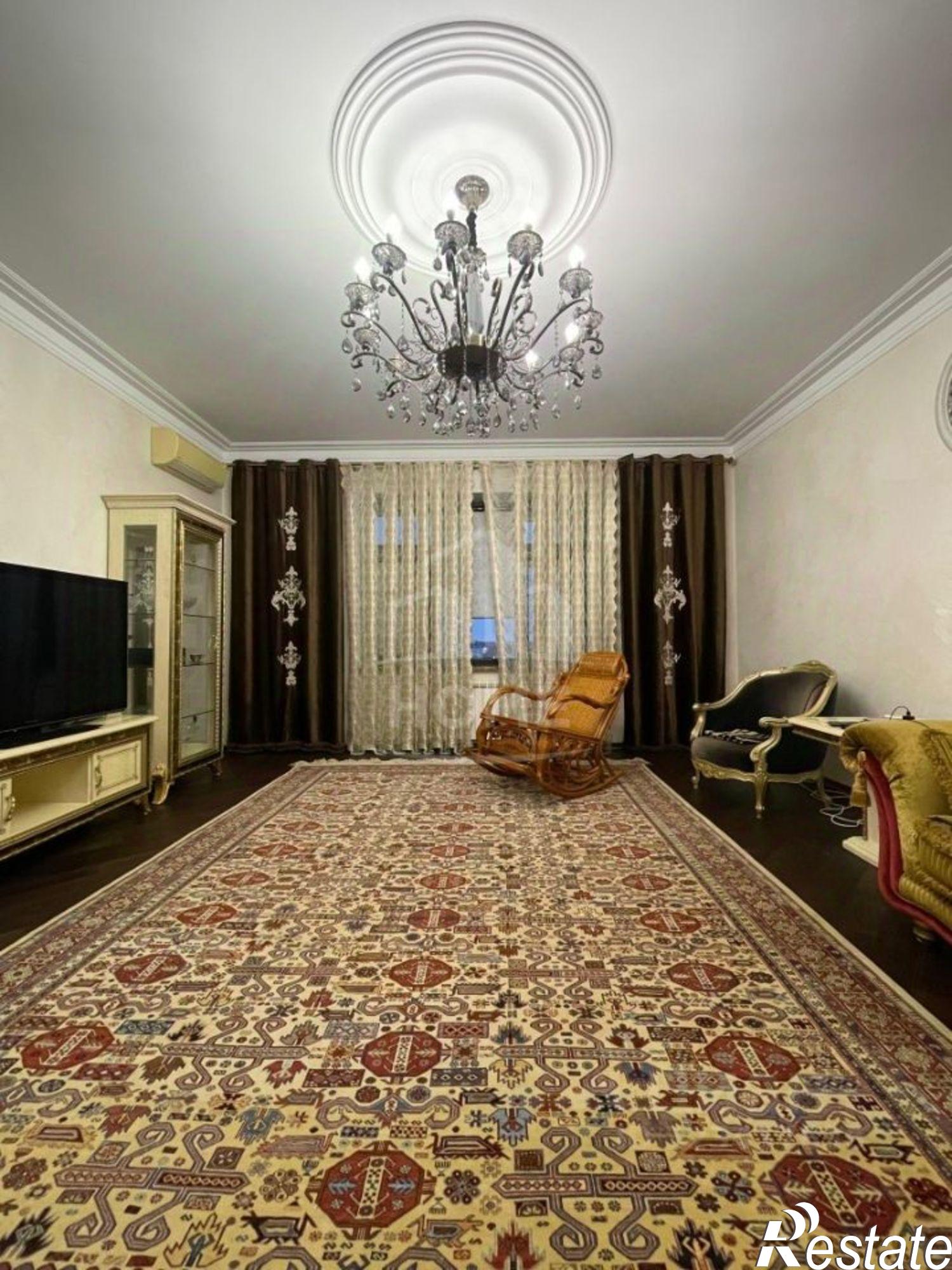 Сдать квартиру за 80 000 рублей на проспект Расула Гамзатова, 49/2