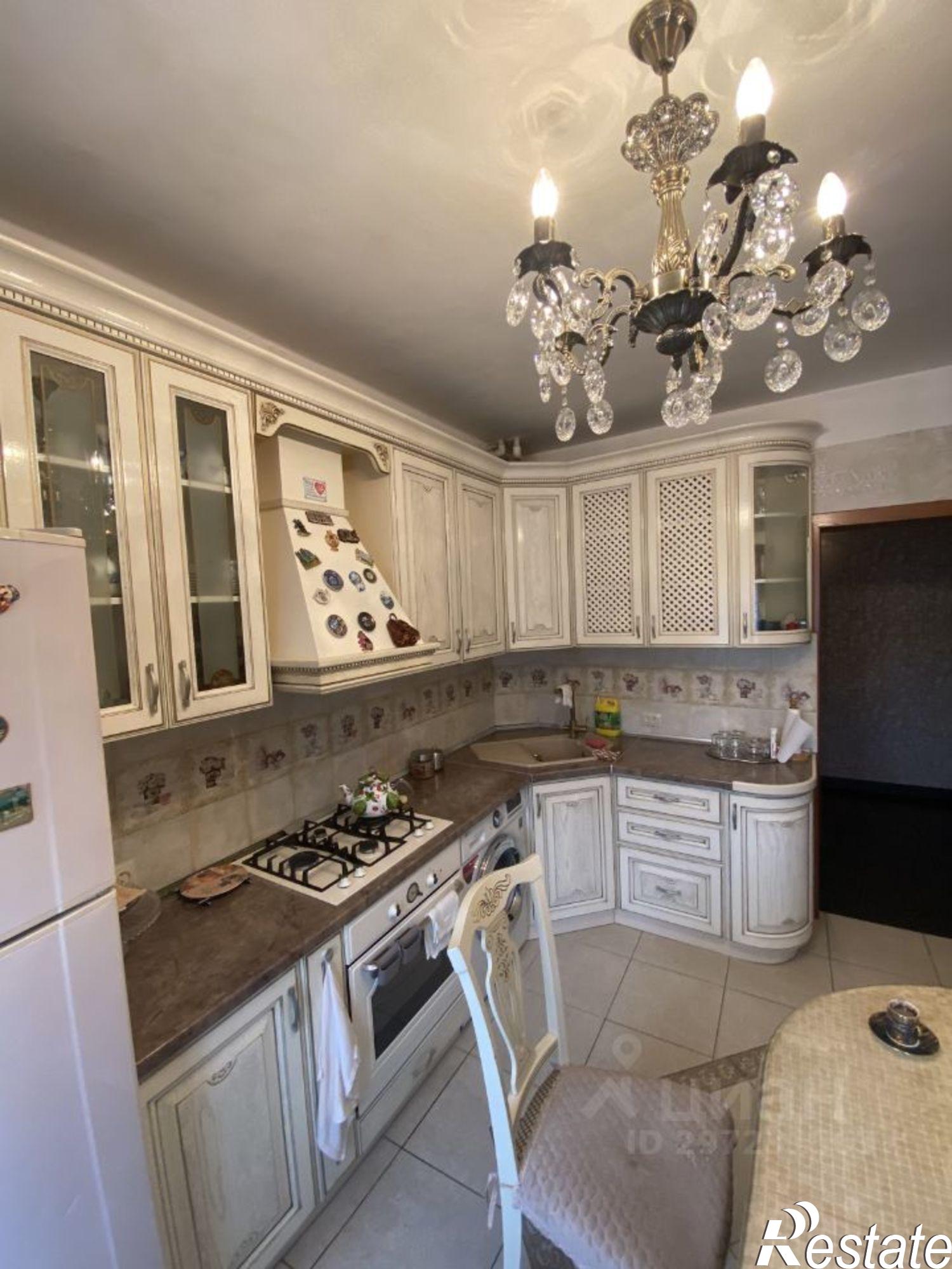 Сдать комнату за 10 000 рублей на проспект Али-Гаджи Акушинского, 31