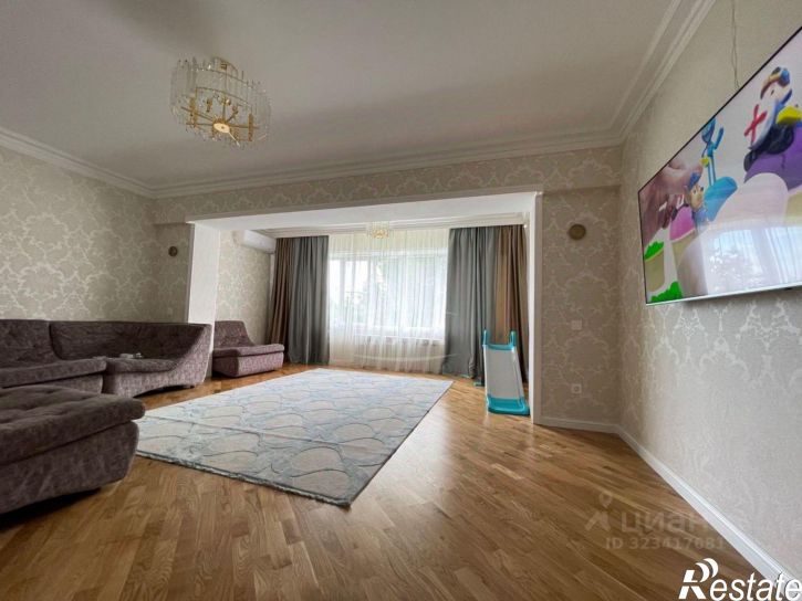 3-комн квартира улица Ушакова, 7,  д. 7