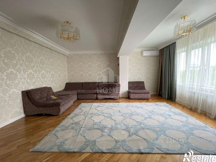 3-комн квартира улица Ушакова, 7,  д. 7