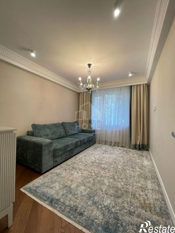 4-комн квартира проспект Гамидова, 77А,  д. 77А