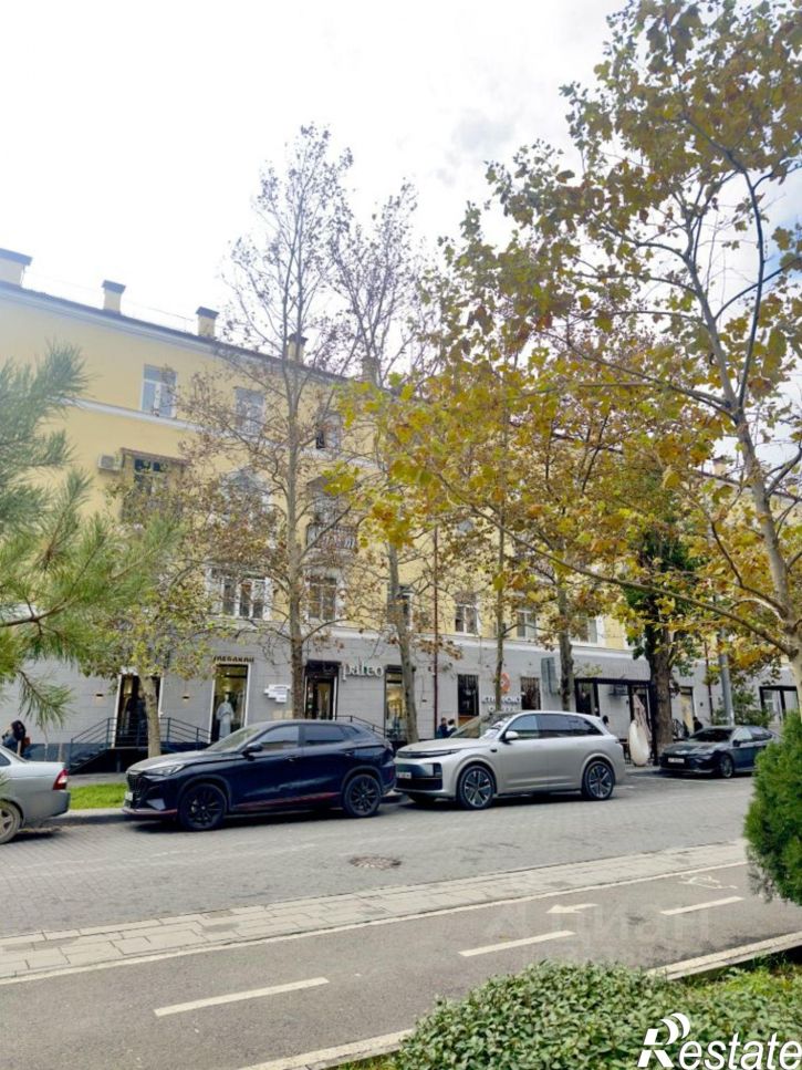 4-комн квартира улица Коркмасова, 6,  д. 6