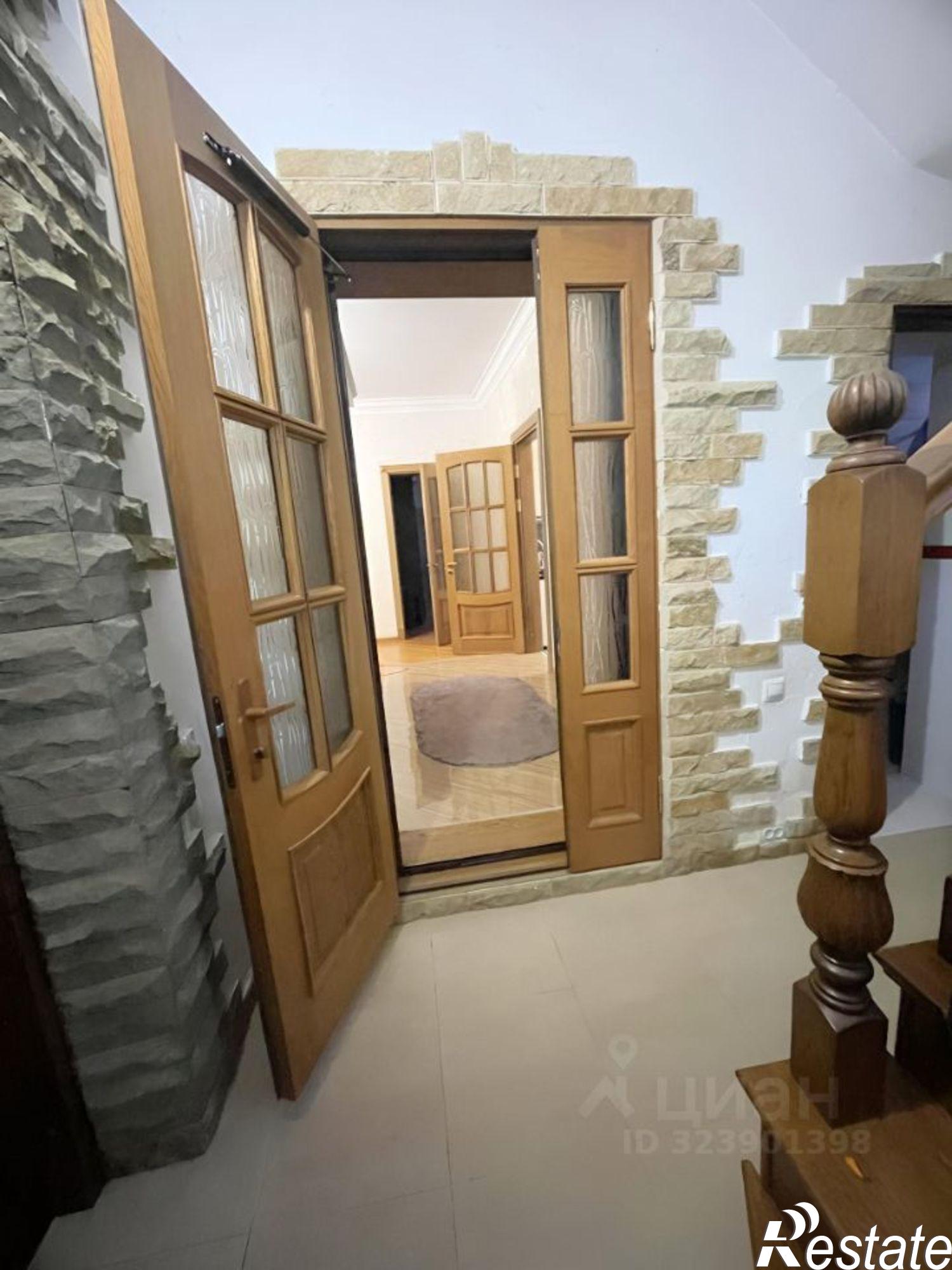 Купить дачу, дом, коттедж за 28 000 000 рублей на Гранитная 1-й проезд, 1