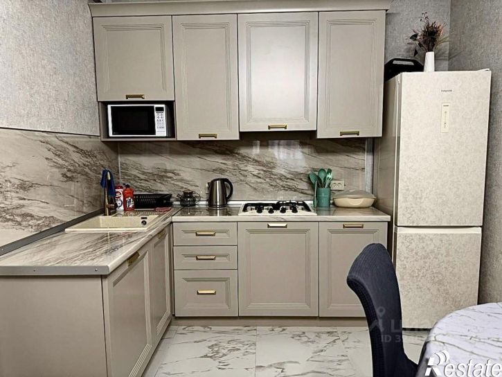 1-комн квартира улица Батырая, 140,  д. 140