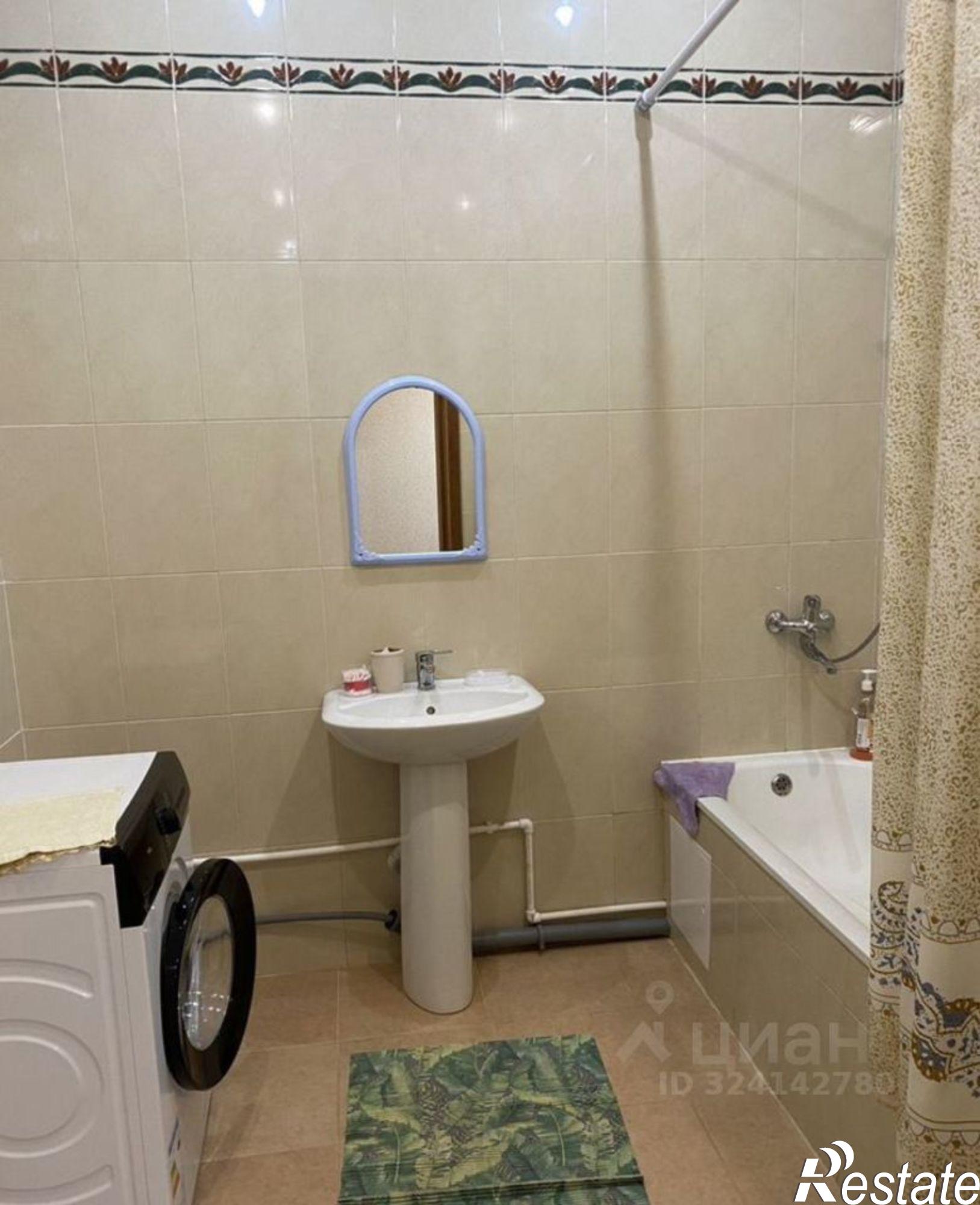 Сдать квартиру за 35 000 рублей на проспект Насрутдинова, 107