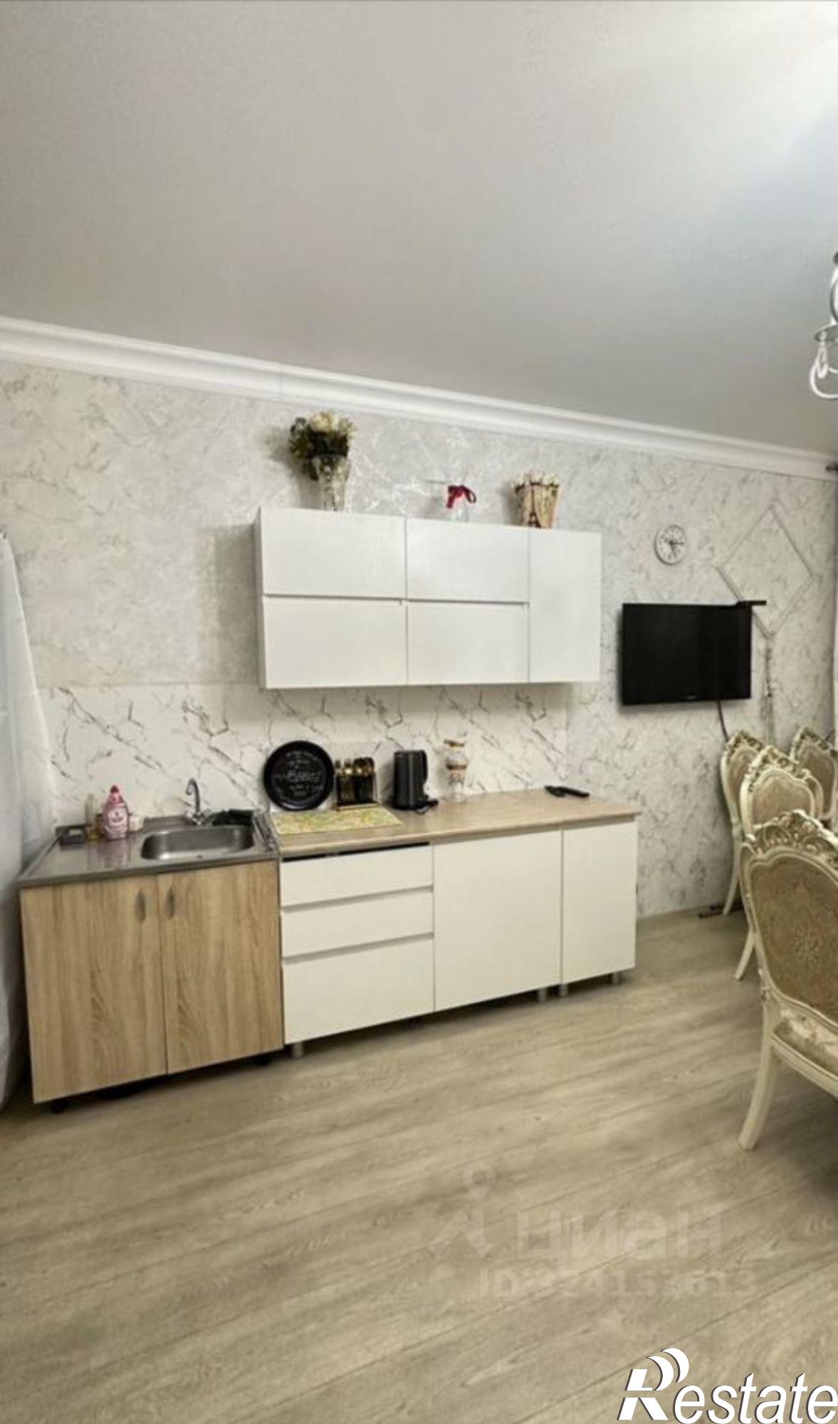 Сдать комнату за 20 000 рублей на проспект Али-Гаджи Акушинского, 80А