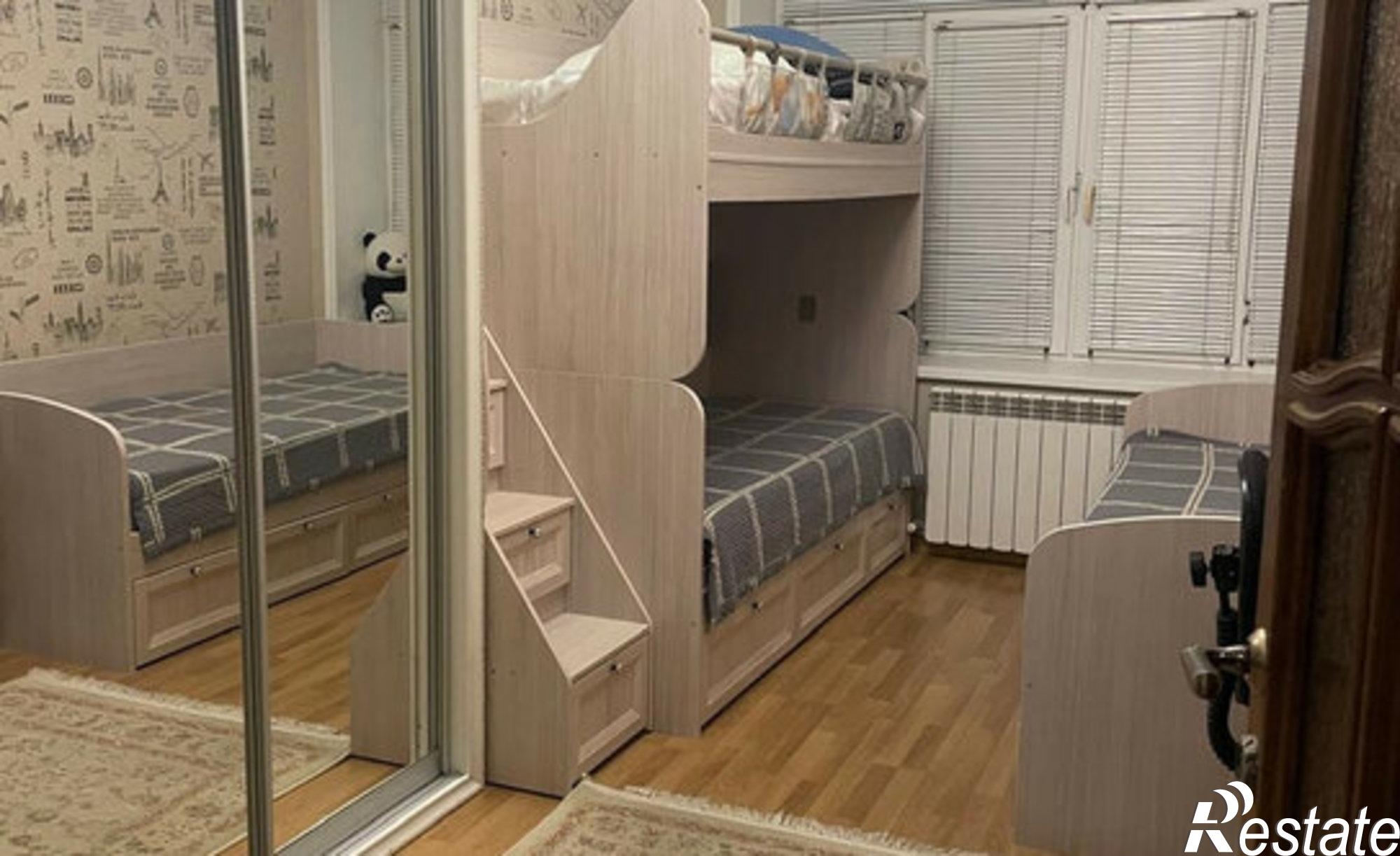 Купить квартиру за 15 000 000 рублей на ул Нахимова, 3г