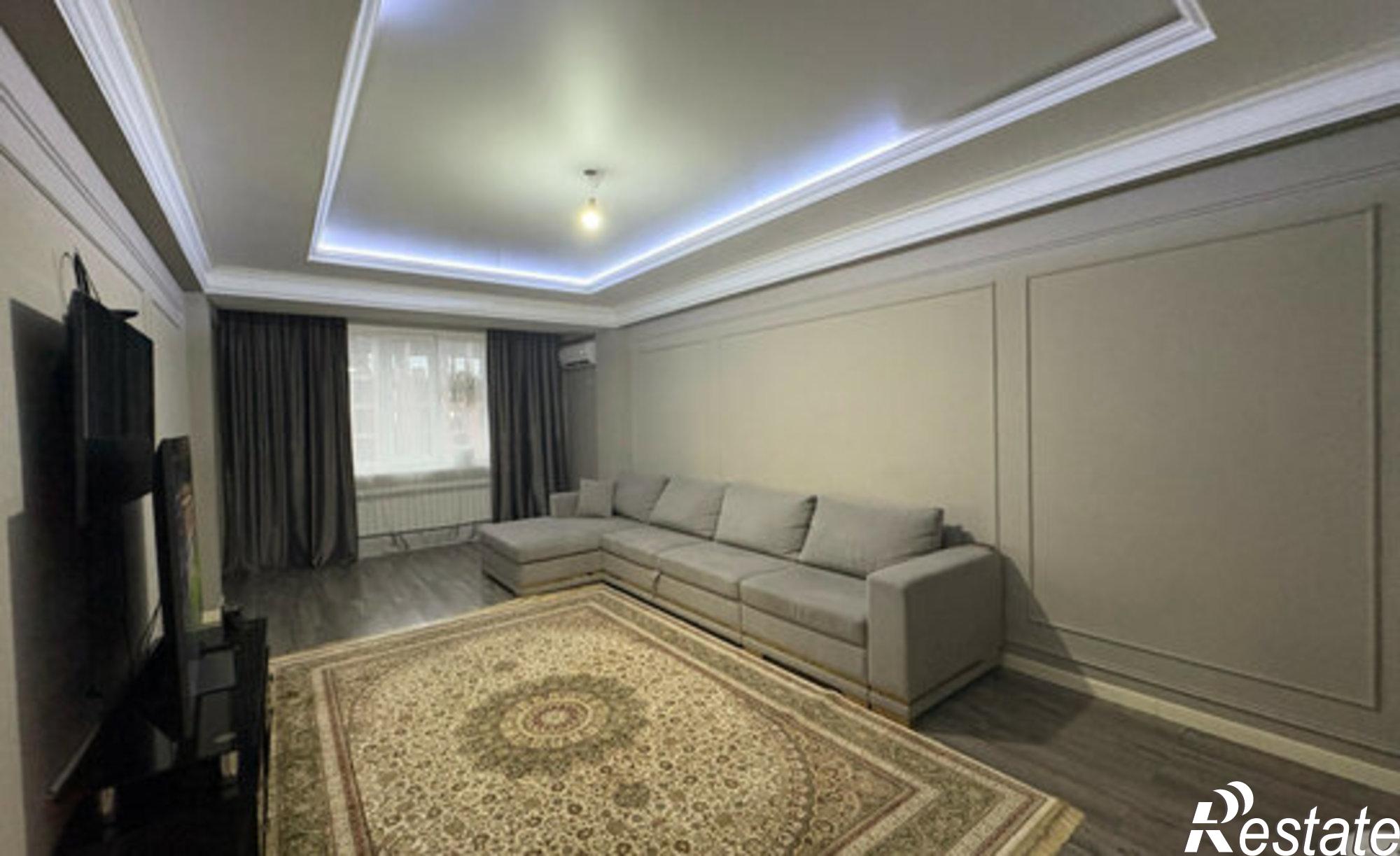 Купить квартиру за 15 000 000 рублей на ул Хивская, 7