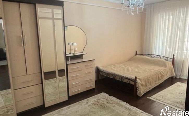 3-комн квартира проспект Имама Шамиля, 81,  д. 81