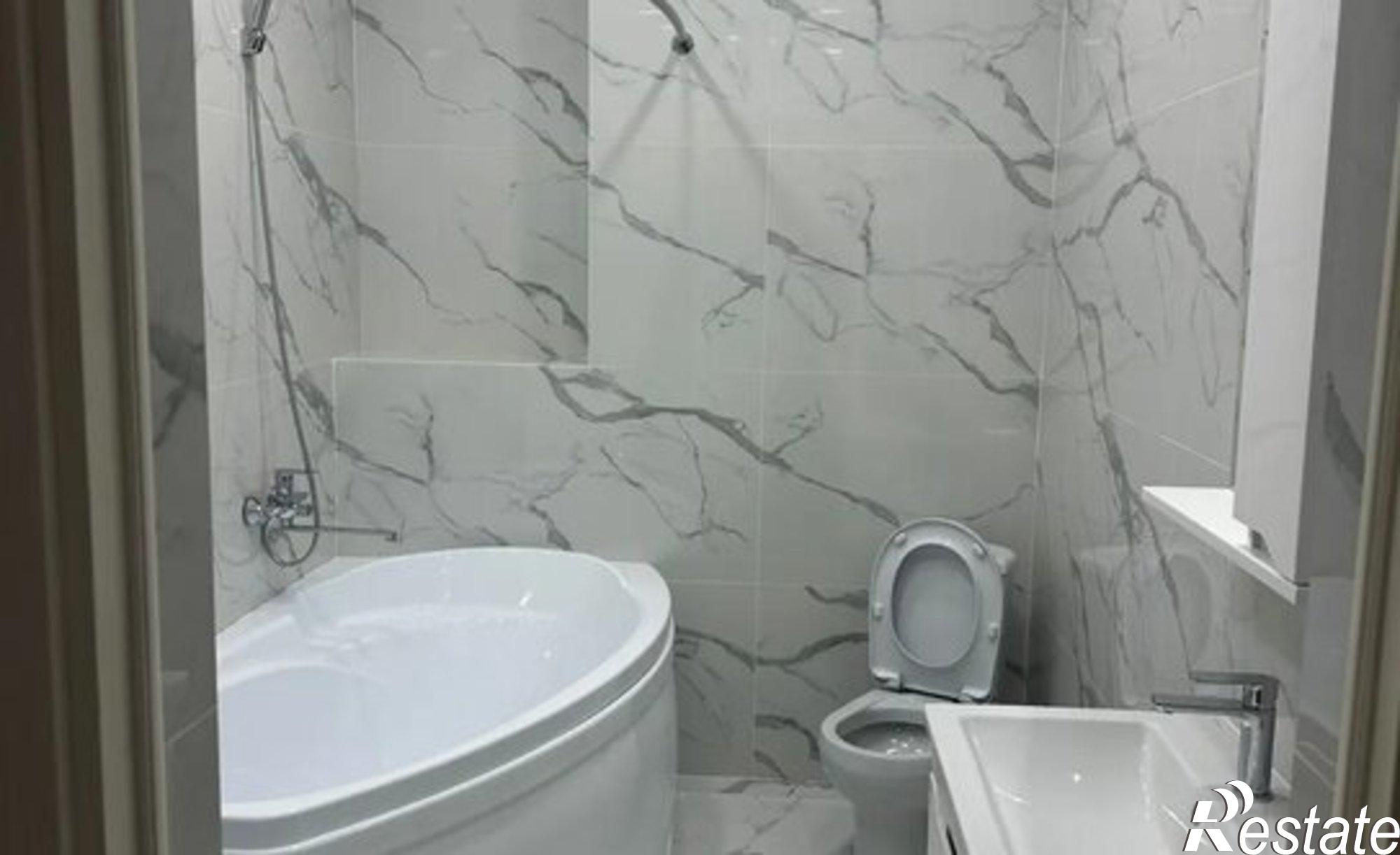 Купить квартиру за 9 100 000 рублей на ул Лизы Чайкиной, 80