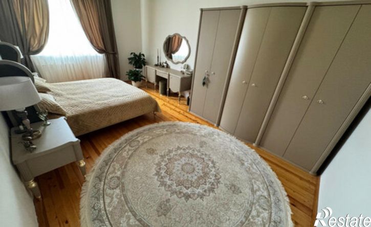 3-комн квартира улица Гагарина, 118,  д. 118