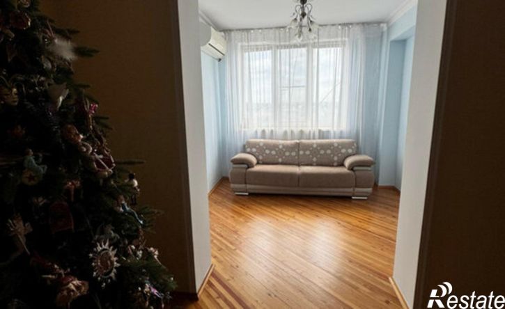 3-комн квартира улица Гагарина, 118,  д. 118