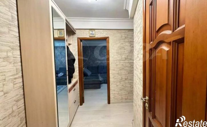 3-комн квартира улица Абдулхакима Исмаилова, 44,  д. 44