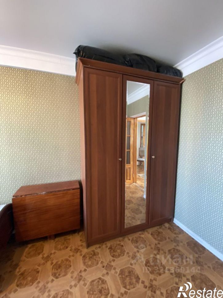 2-комн квартира улица Гагарина, 50,  д. 50