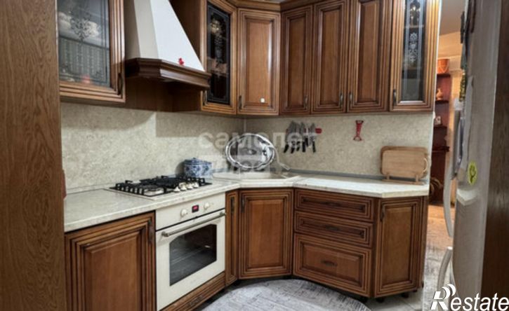 3-комн квартира улица Абдулхакима Исмаилова, 56,  д. 56