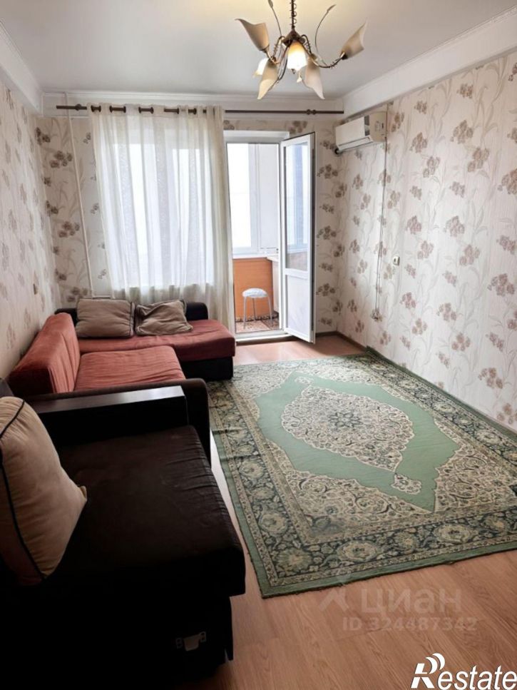 1-комн квартира пр-кт Петра 1, 83,  д. 83