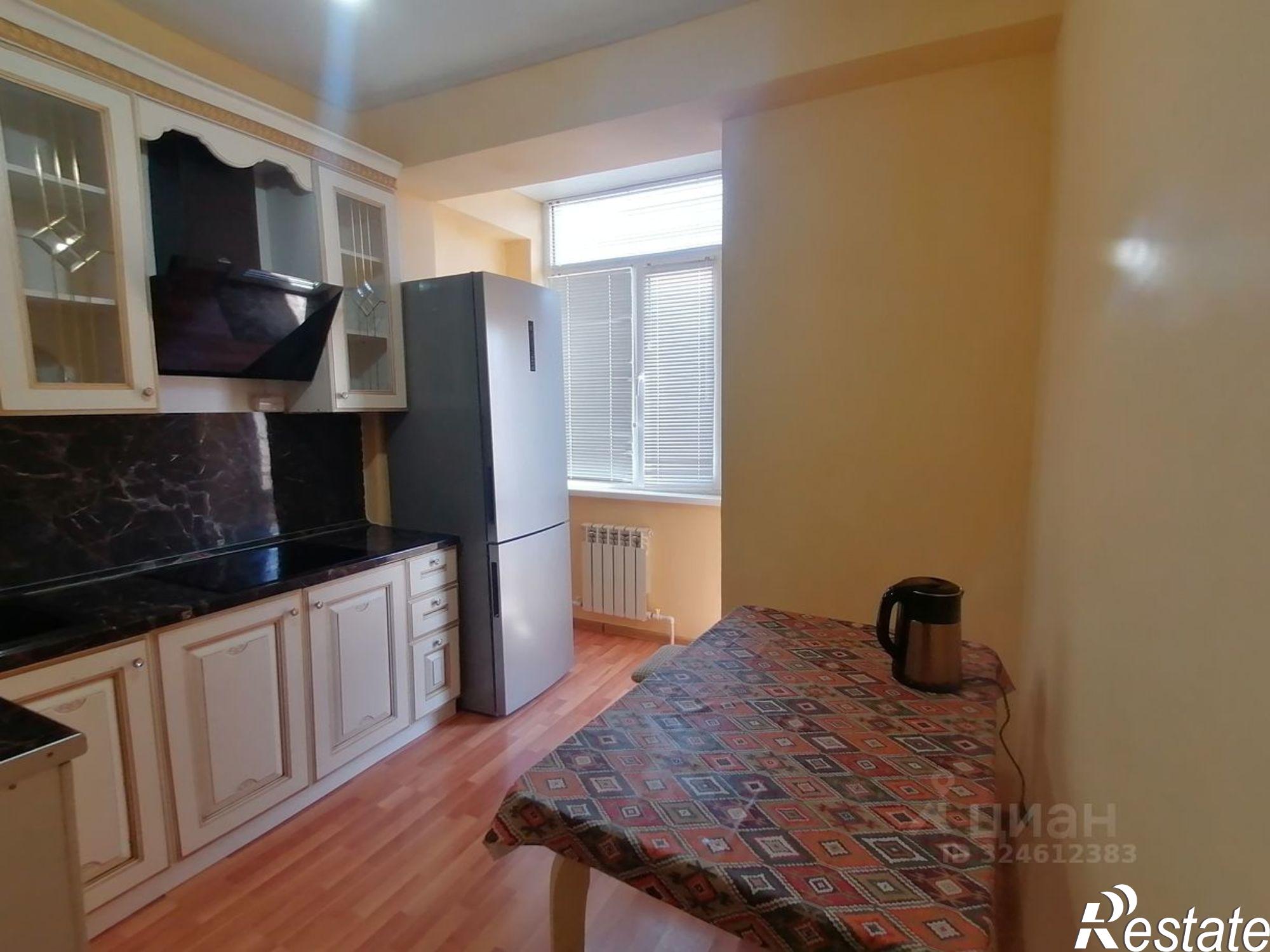 Сдать квартиру за 25 000 рублей на улица Азизова 1-й тупик, 5 к11