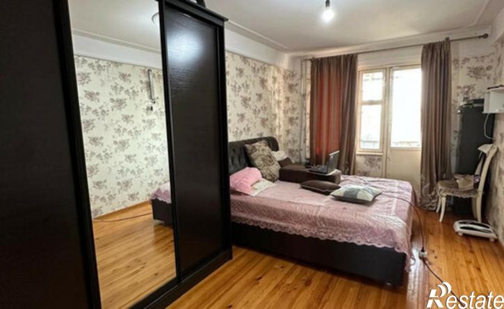 4-комн квартира улица Каммаева, 15,  д. 15