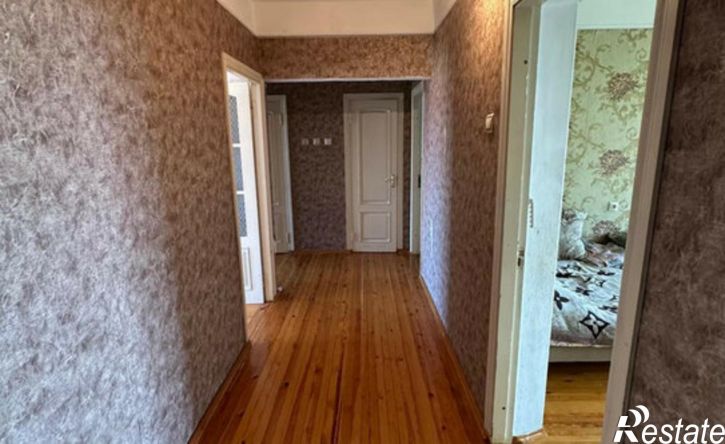 4-комн квартира улица Каммаева, 15,  д. 15