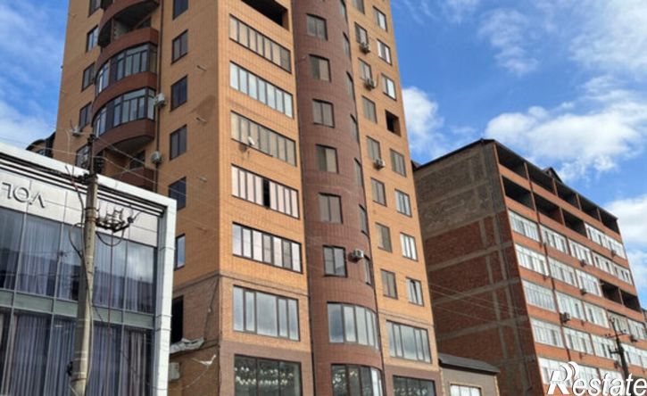 3-комн квартира улица Ирчи Казака, 73,  д. 73