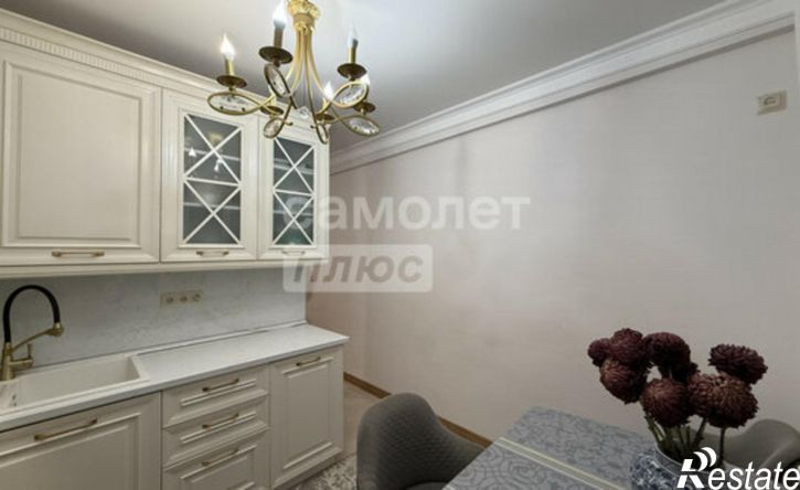 3-комн квартира улица Абдулхакима Исмаилова, 48,  д. 48