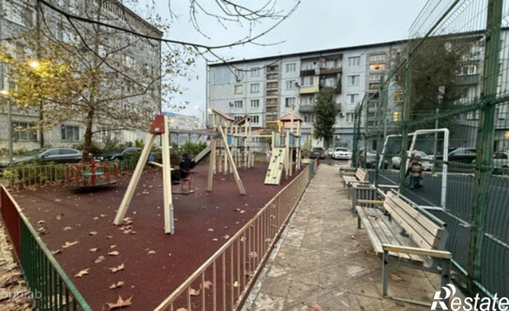 3-комн квартира улица Нахимова, 13А,  д. 13А