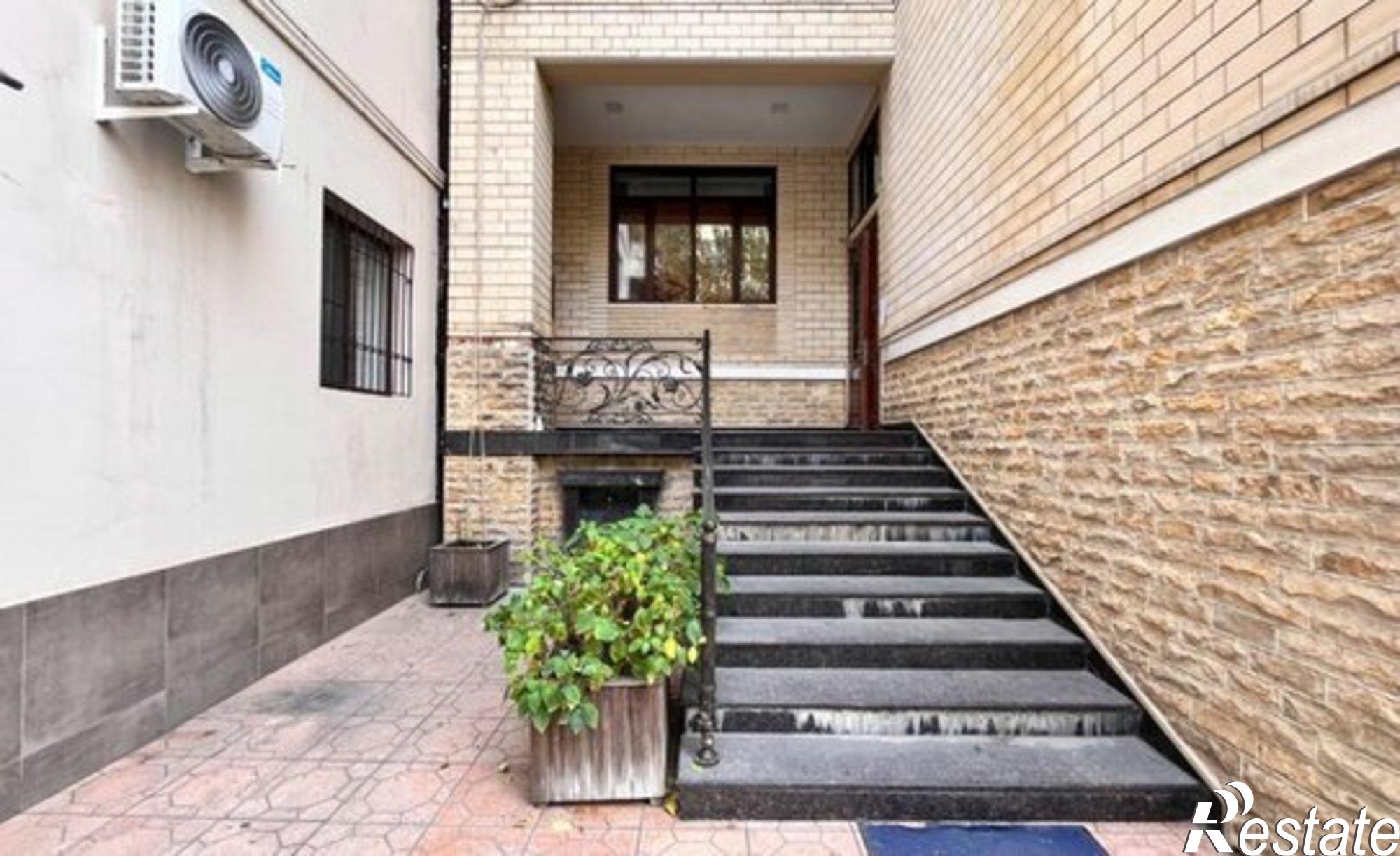 Купить квартиру за 25 000 000 рублей на ул Магомета Гаджиева, 27