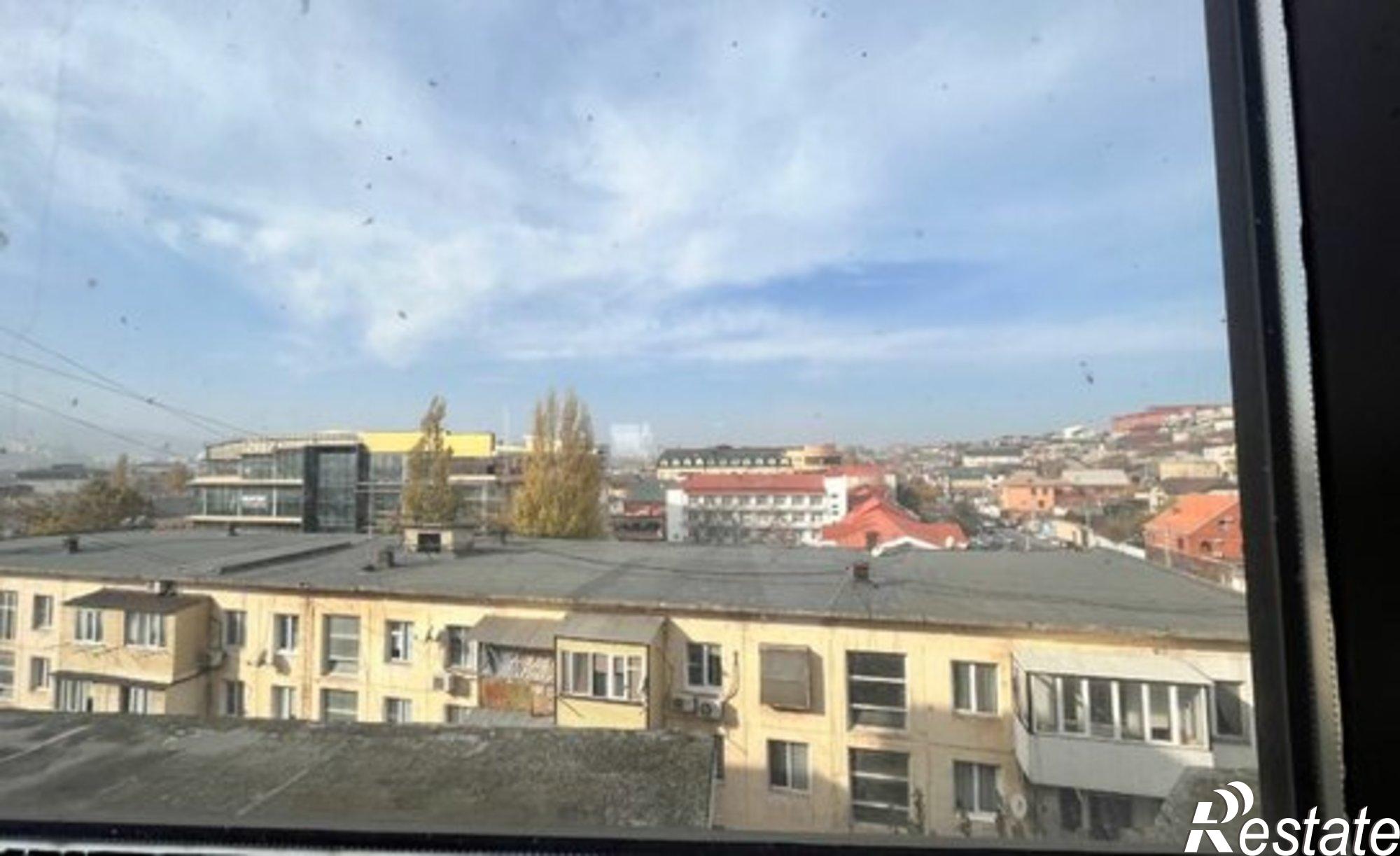 Купить квартиру за 25 000 000 рублей на ул Магомета Гаджиева, 27