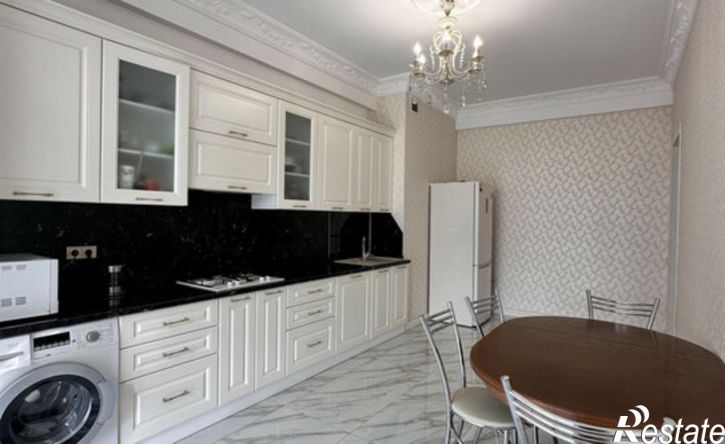 2-комн квартира пр-кт Петра 1, 85,  д. 85