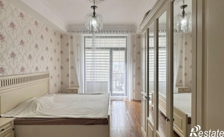 2-комн квартира пр-кт Петра 1, 85,  д. 85