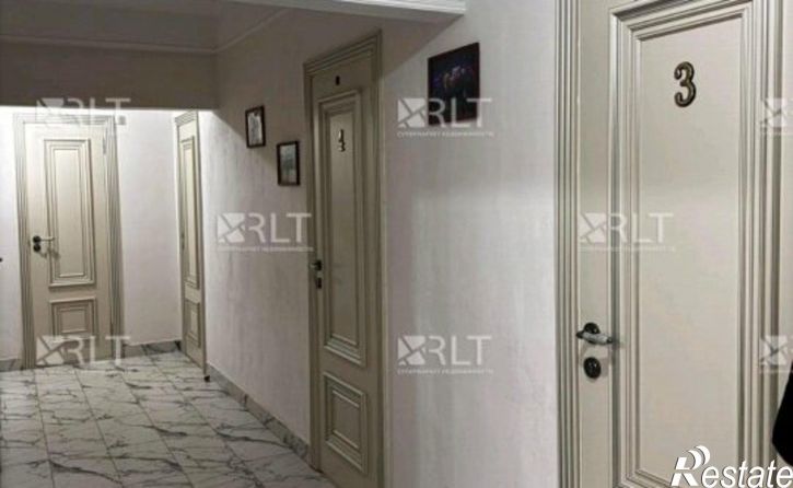 4-комн квартира пр-кт Амет-хана Султана, 2Л,  д. 2Л