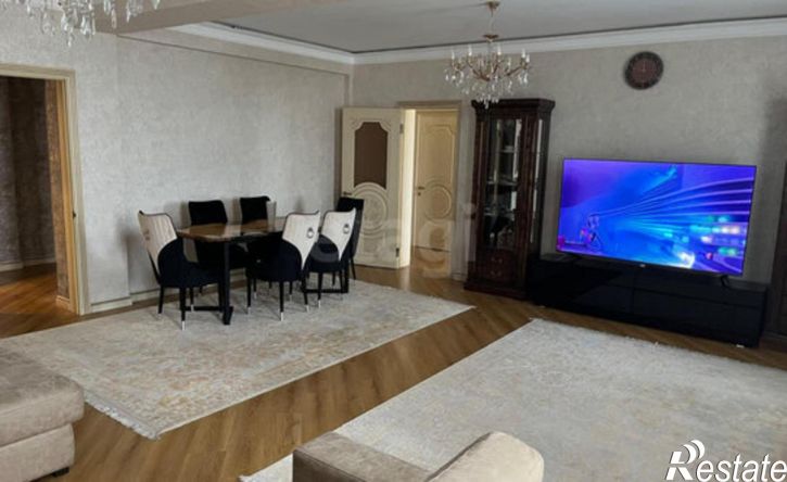 3-комн квартира улица Хаджи Булача, 14Б,  д. 14Б