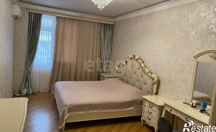 3-комн квартира улица Хаджи Булача, 14Б,  д. 14Б