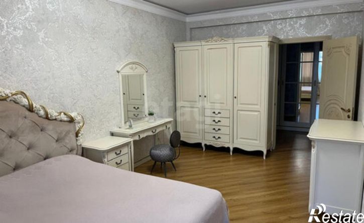 3-комн квартира улица Хаджи Булача, 14Б,  д. 14Б