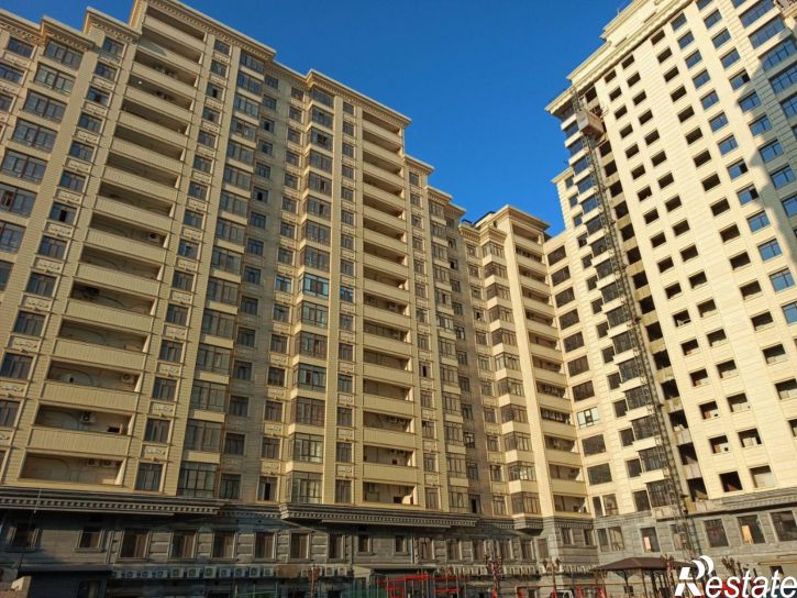 4-комн квартира в новом доме пр-кт Расула Гамзатова, 122,  д. 122