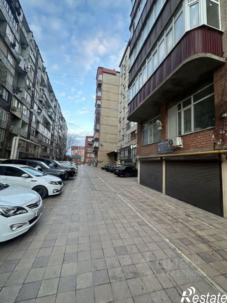 3-комн квартира ул Ирчи Казака, 9б,  д. 9б