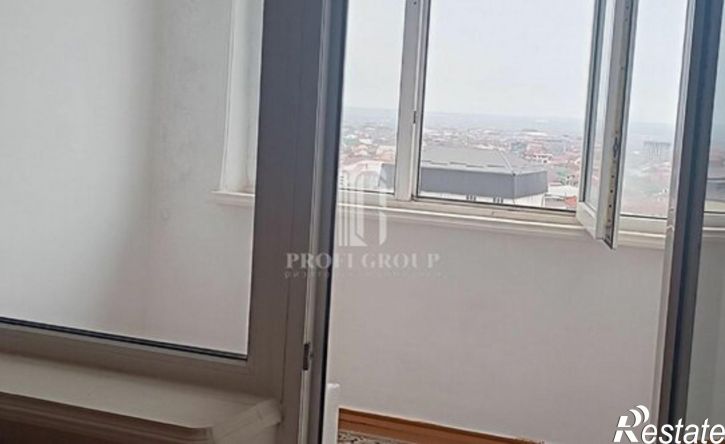 4-комн квартира улица Гаджи Алибегова, 48,  д. 48