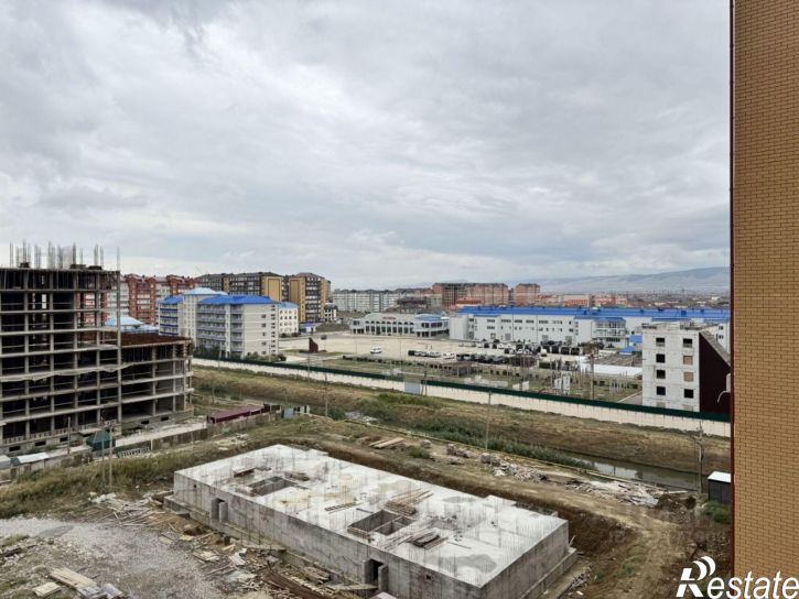 3-комн квартира проспект Насрутдинова, 254,  д. 254