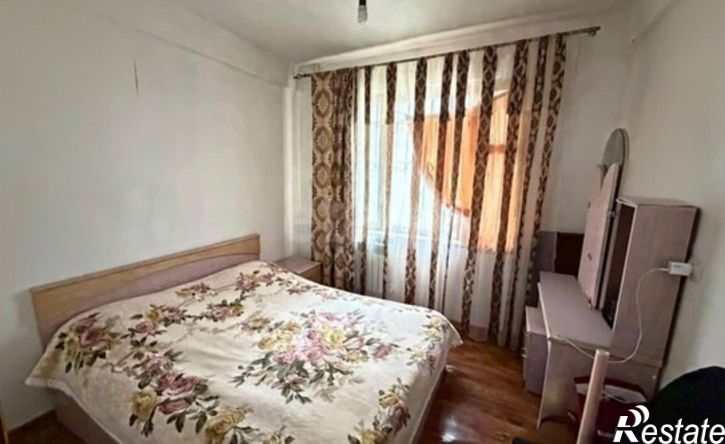 3-комн квартира улица Лаптиева, 55Г,  д. 55Г