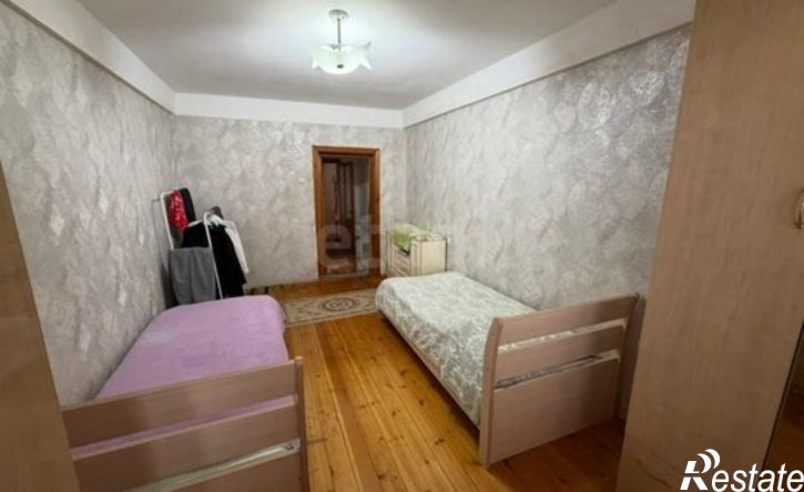 3-комн квартира улица Лаптиева, 55Г,  д. 55Г