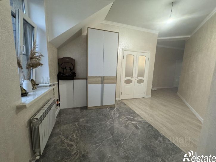 5-комн квартира улица Крылова, 20,  д. 20