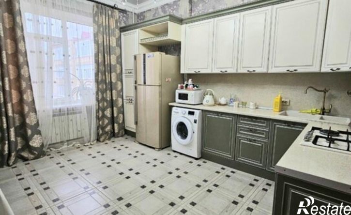 3-комн квартира ул Юсупова, 84 1,  д. 84 1,  к. 1