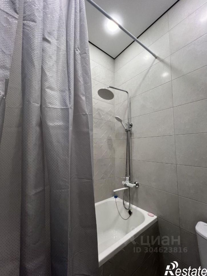 2-комн квартира улица Крылова, 3Д,  д. 3Д