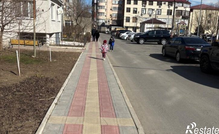 2-комн квартира улица Абдулхакима Исмаилова, 62А,  д. 62А