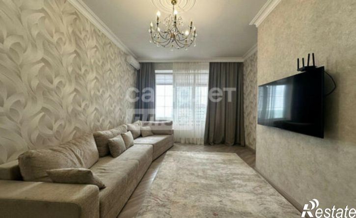 3-комн квартира улица Лаптиева, 12,  д. 12