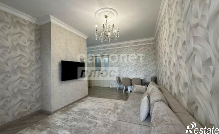 3-комн квартира улица Лаптиева, 12,  д. 12
